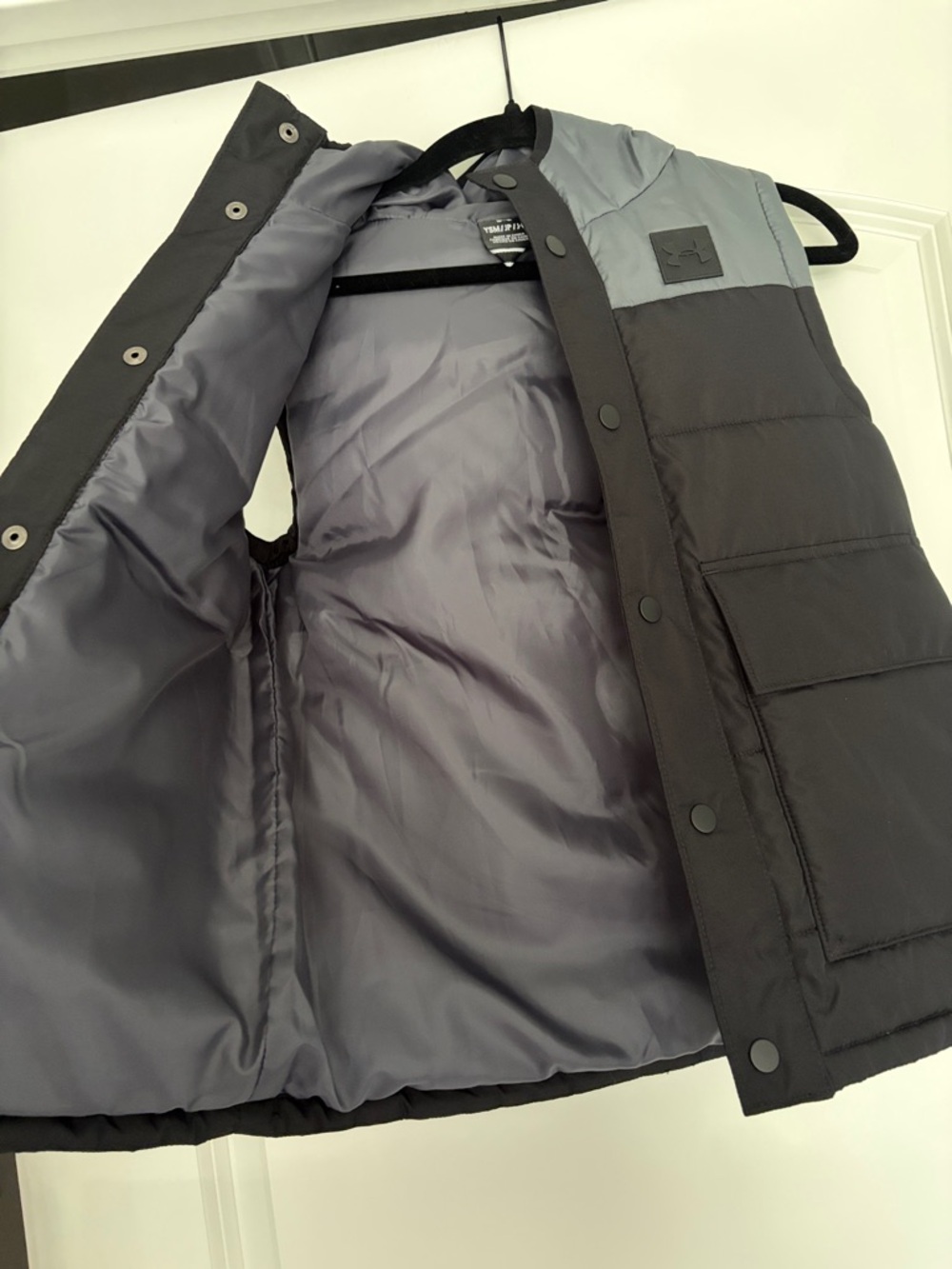 Under Armour vest - Picture 5 of 8